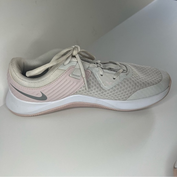 Nike MC Trainer Platinum Tint Pink Training Athletic Shoes - Picture 5 of 10
